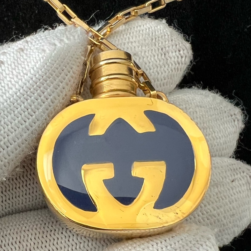 ‼️SOLD‼️ Auth Gucci Bottle Pendant GG interlocking Necklaces - Picture 4 of 8